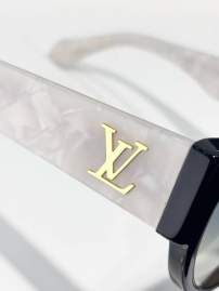 Picture of Louis Vuitton Sunglasses _SKUfw76991373fw